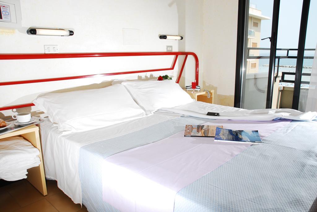 Florida Park Hotel Bellaria – Igea Marina Szoba fotó